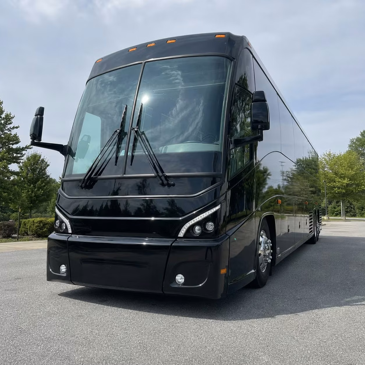 reliable shuttle transportation between st louis park government facilities and the twin cities metro