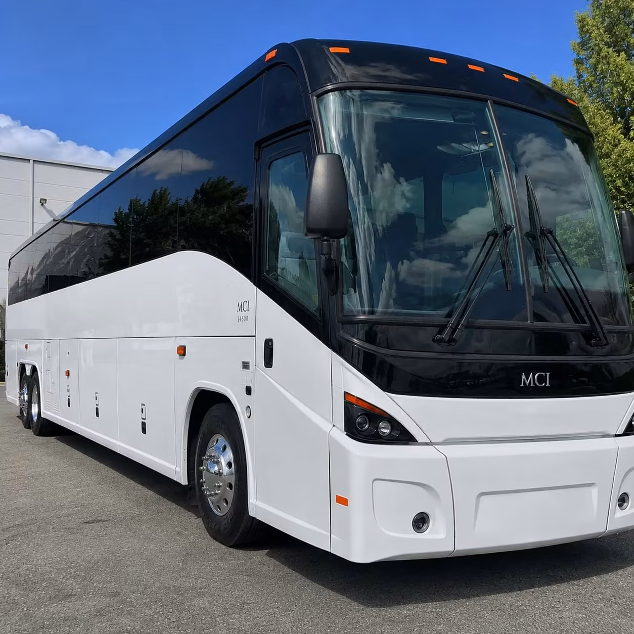 you can find and book airport transportation in st louis park and any nearby city